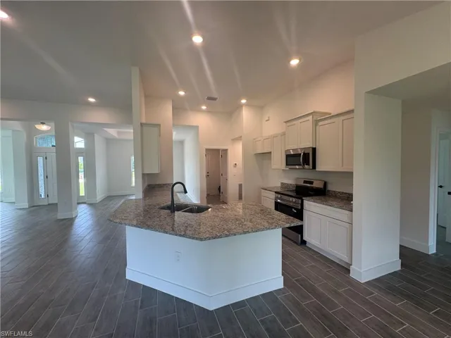 302 Se 1st Ter, Cape Coral, Florida 33990
