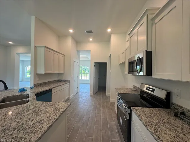 302 Se 1st Ter, Cape Coral, Florida 33990