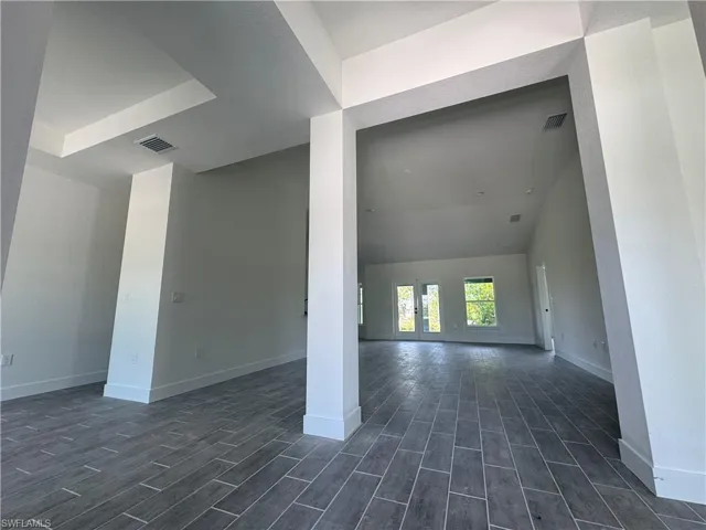 302 Se 1st Ter, Cape Coral, Florida 33990