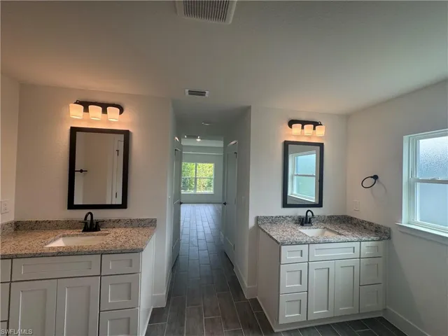 302 Se 1st Ter, Cape Coral, Florida 33990