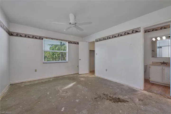 5160  31st SW AVE, Naples, FL 34116