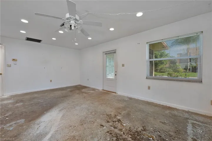 5160  31st SW AVE, Naples, FL 34116