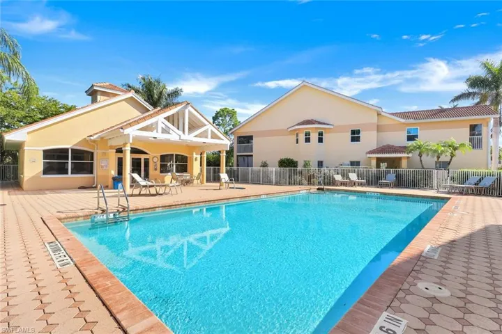 Pool/Clubhouse