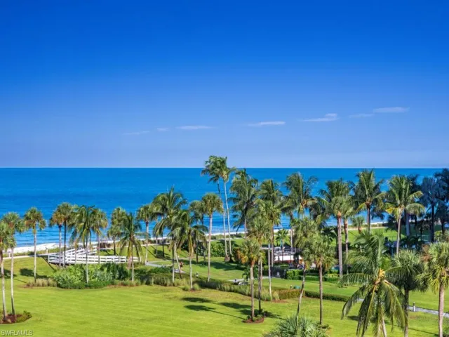 4401 Gulf Shore Blvd N C604, Naples, Florida 34103
