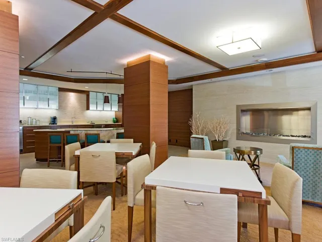4401 Gulf Shore Blvd N C604, Naples, Florida 34103