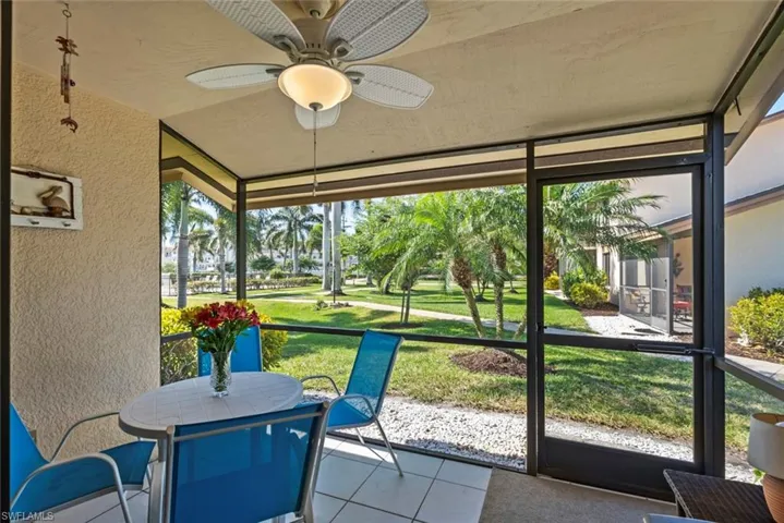 Roomy screened patio