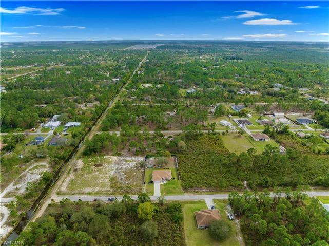 320  Canton  AVE, LEHIGH ACRES, FL 33936