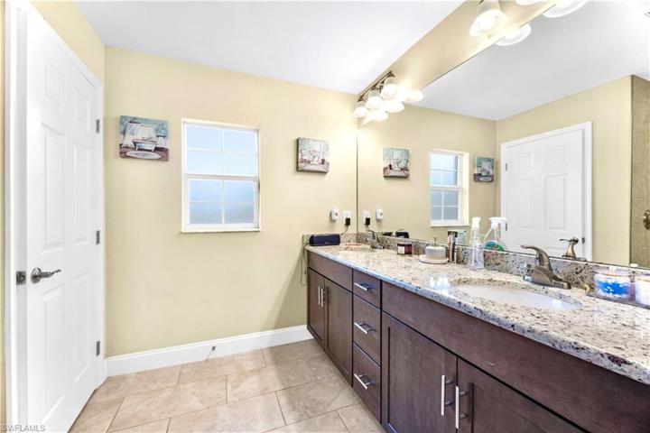320  Canton  AVE, LEHIGH ACRES, FL 33936