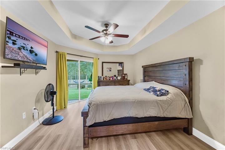 320  Canton  AVE, LEHIGH ACRES, FL 33936