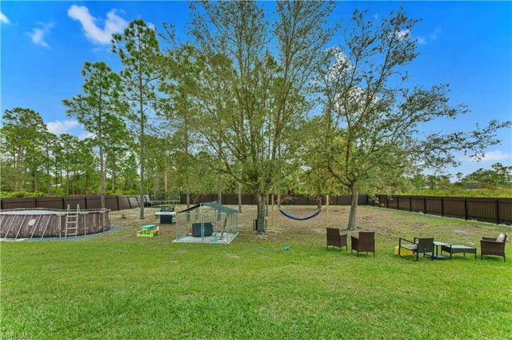 320  Canton  AVE, LEHIGH ACRES, FL 33936