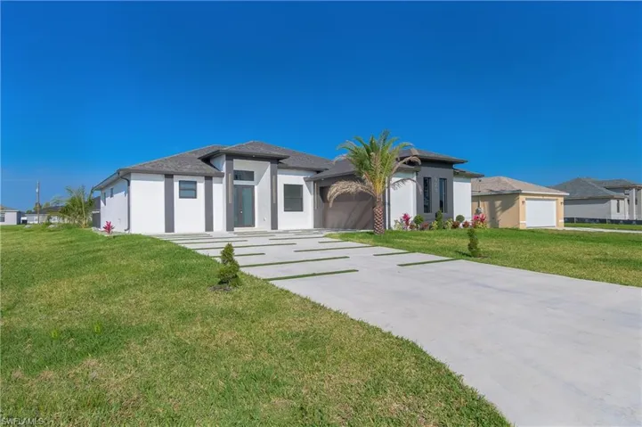 928 NE 14th  AVE, Cape Coral, FL 33909