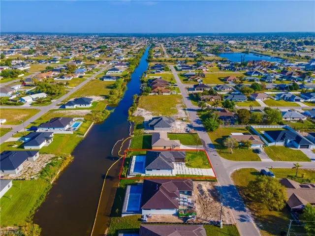 928 NE 14th  AVE, Cape Coral, FL 33909