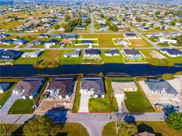 928 NE 14th  AVE, Cape Coral, FL 33909