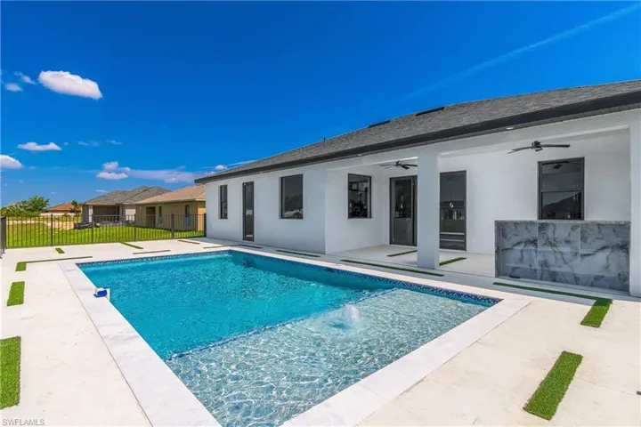 928 NE 14th  AVE, Cape Coral, FL 33909