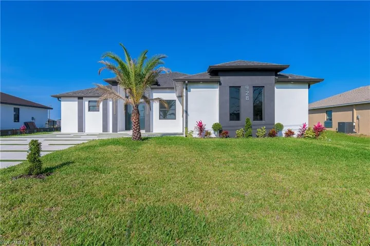 928 NE 14th  AVE, Cape Coral, FL 33909