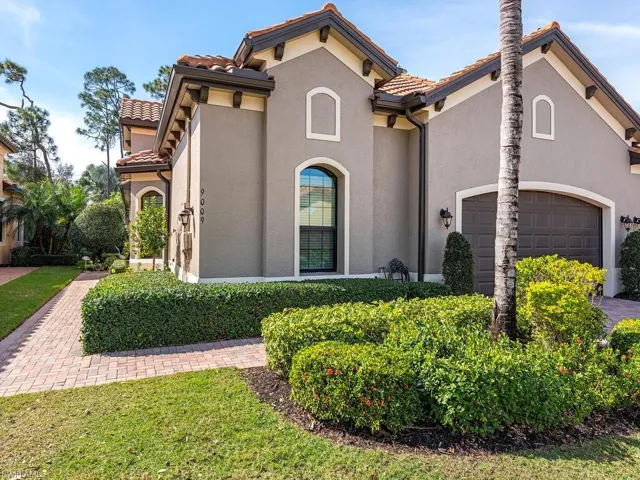 9009  Isla Bella  CIR, Bonita Springs, FL 34135