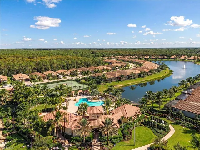 9009  Isla Bella  CIR, Bonita Springs, FL 34135