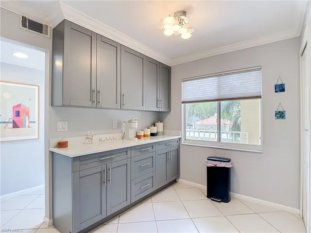 3685 Amberly Cir D 203, Naples, Florida 34112
