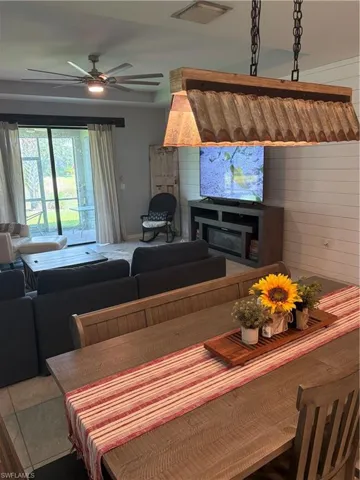 1999 Parson St, Naples, Florida 34120