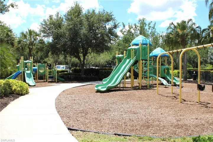 1999 Parson St, Naples, Florida 34120
