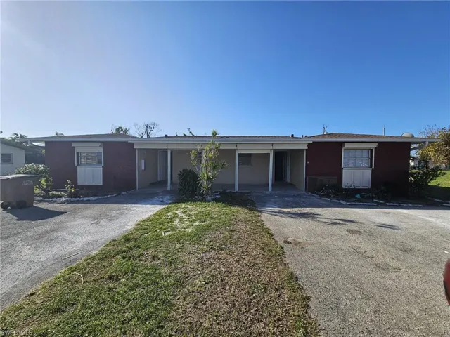 326  Palmetto  DR, Cape Coral, FL 33904
