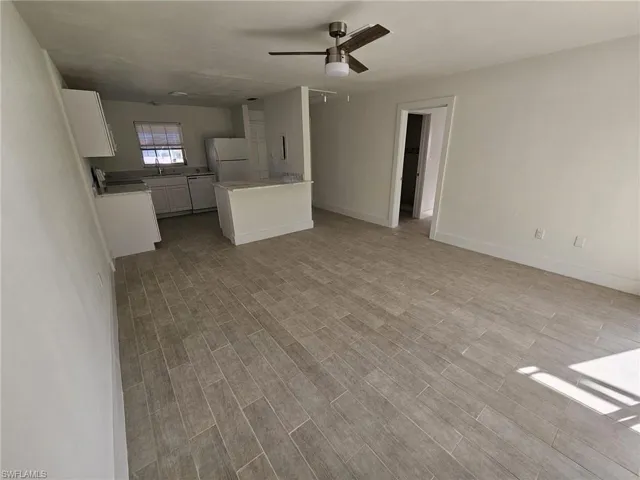 326  Palmetto  DR, Cape Coral, FL 33904