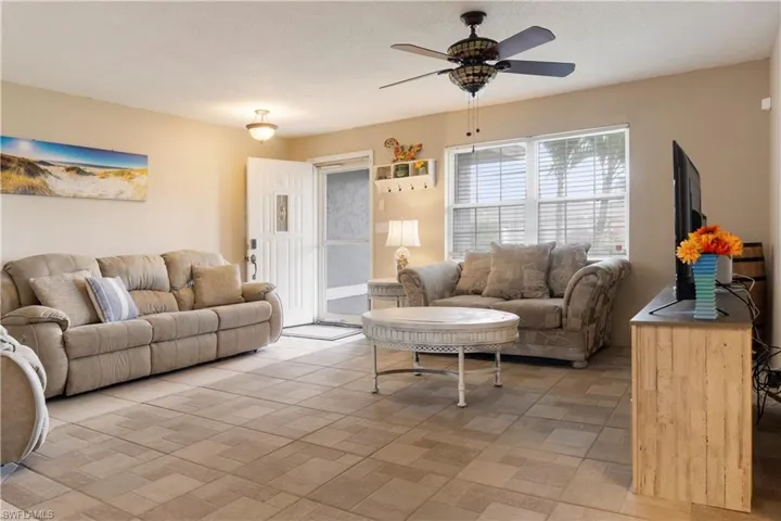 1906 Se 26th St, Cape Coral, Florida 33904