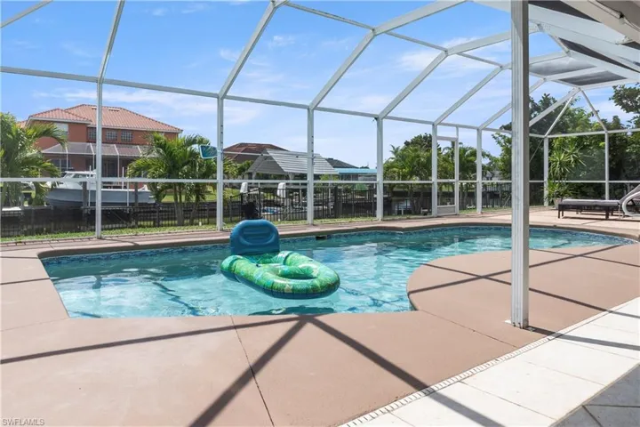 1906 Se 26th St, Cape Coral, Florida 33904
