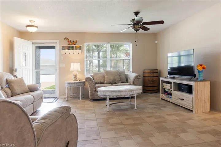 1906 Se 26th St, Cape Coral, Florida 33904