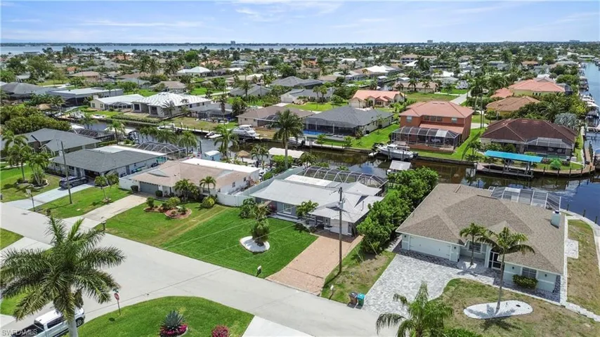 1906 Se 26th St, Cape Coral, Florida 33904