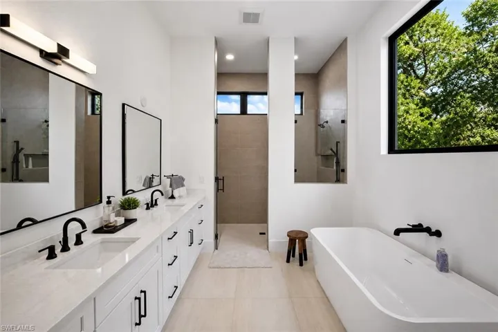 27148 Serrano Way, Bonita Springs, Florida 34135