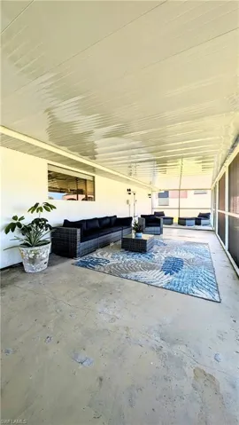 Expansive lanai with new pan roof and no seeum screening.