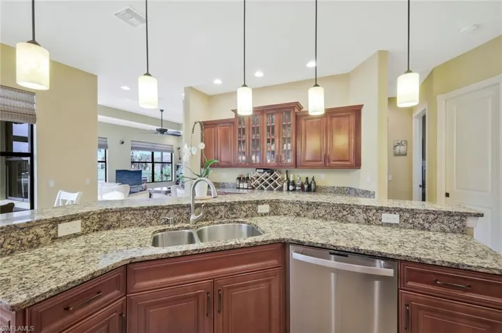 2724 Gleason Pkwy, Cape Coral, Florida 33914