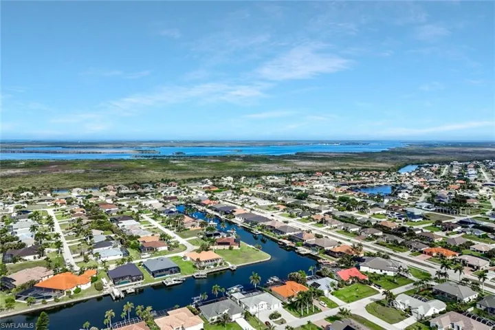 2724 Gleason Pkwy, Cape Coral, Florida 33914