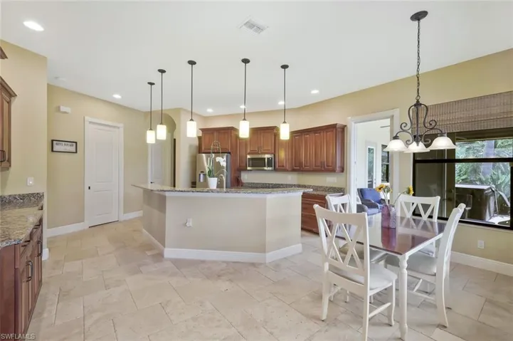2724 Gleason Pkwy, Cape Coral, Florida 33914