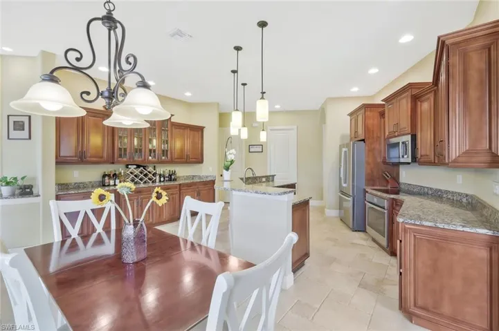 2724 Gleason Pkwy, Cape Coral, Florida 33914