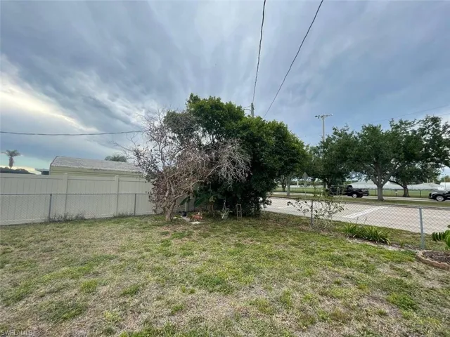 1379 Golf Dr, Fort Myers, Florida 33919