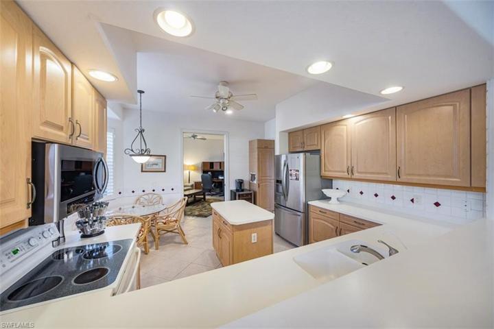 758 Regency Reserve CIR # 2102, NAPLES FL 34119