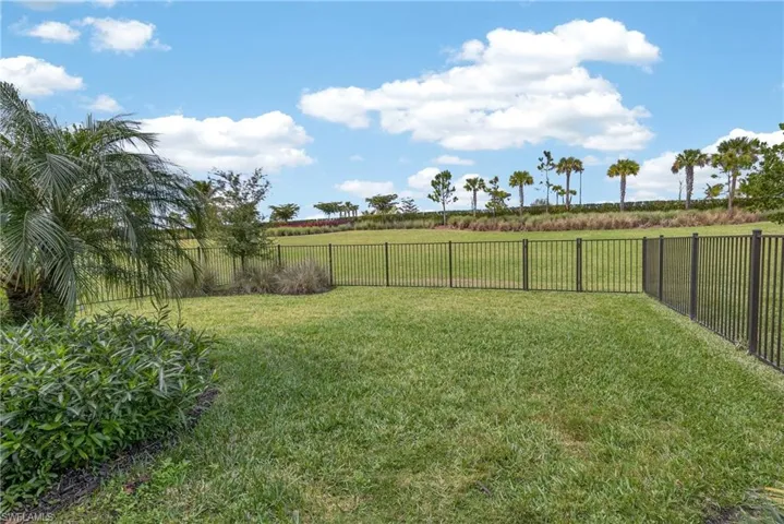 4653 Centaurus Cir, Naples, Florida 34120