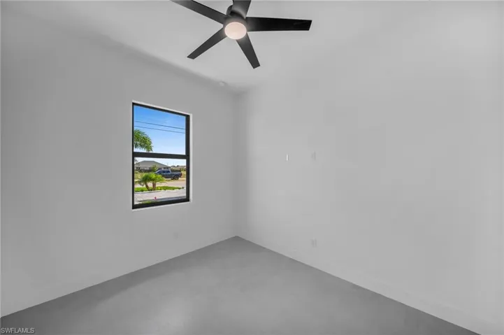 1049 Embers Pkwy W, Cape Coral, Florida 33993