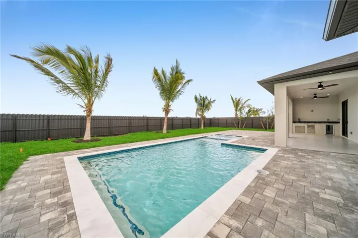 1049  Embers W PKWY, Cape Coral, FL 33993