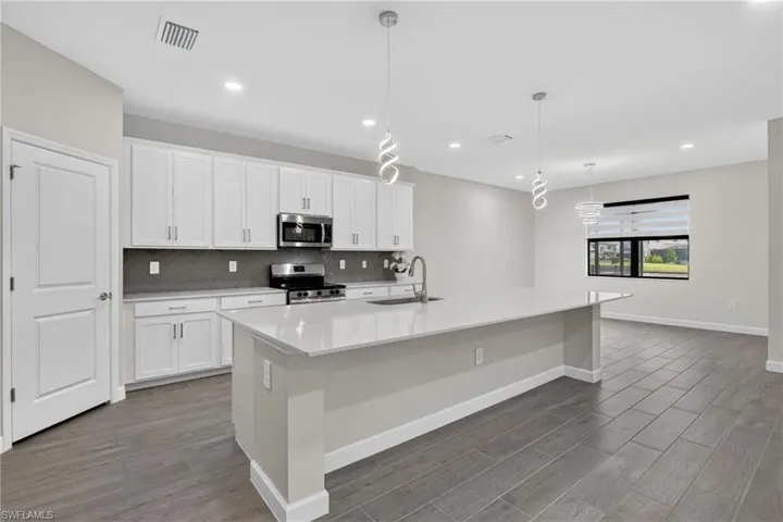 10625 Timber Creek Dr, Fort Myers, Florida 33913