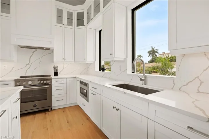 211 Landmark St, Marco Island, Florida 34145