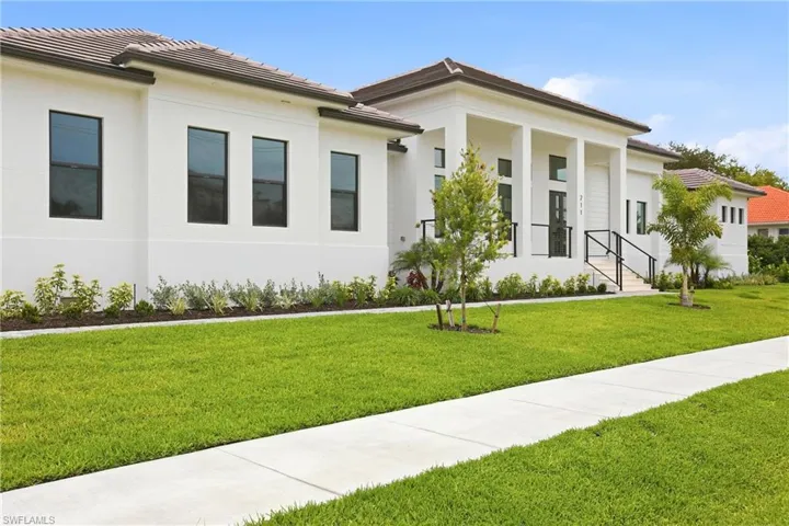 211 Landmark St, Marco Island, Florida 34145