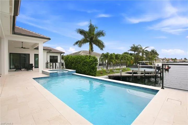 211 Landmark St, Marco Island, Florida 34145