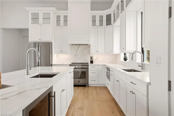 211 Landmark St, Marco Island, Florida 34145
