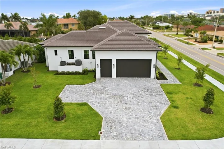 211 Landmark St, Marco Island, Florida 34145