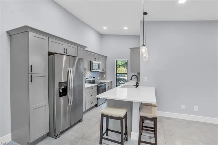 5111 SW Courtyards  CT, Cape Coral, FL 33914