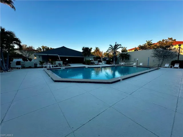 5111 SW Courtyards  CT, Cape Coral, FL 33914