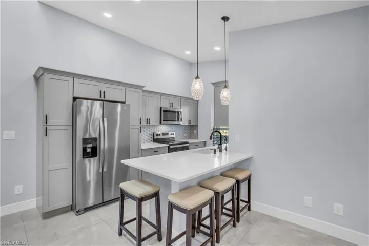 5111 SW Courtyards  CT, Cape Coral, FL 33914